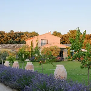 Bed & Breakfast Mas Notre Dame, Eygalieres (Bouches-du-Rhone)